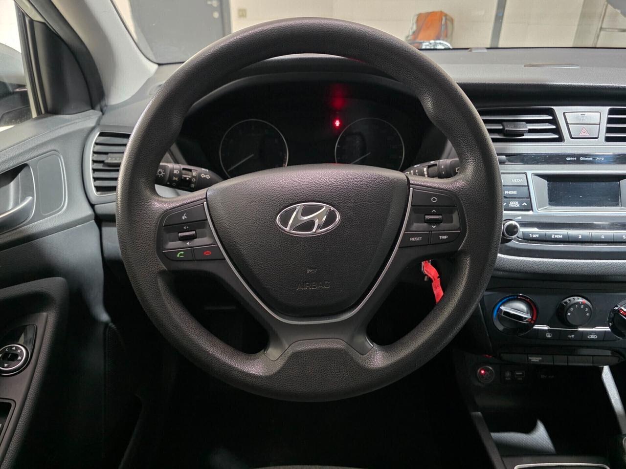 Hyundai i20 1.2 B/GPL SCADENZA BOMBOLE 2036 EURO 6 NEOPATENTATI