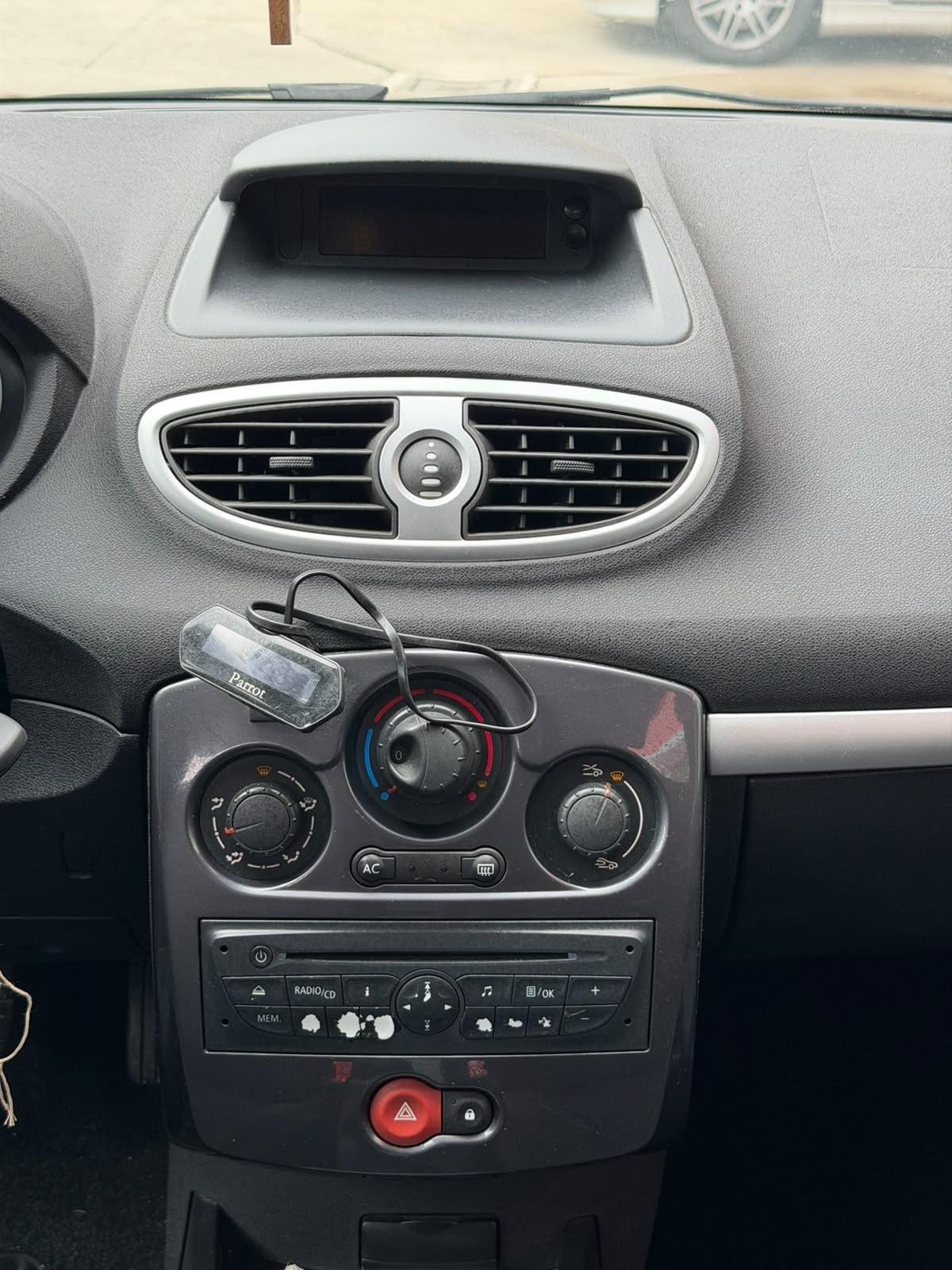 Renault Clio 1.2 16V 5 porte GPL Dynamique