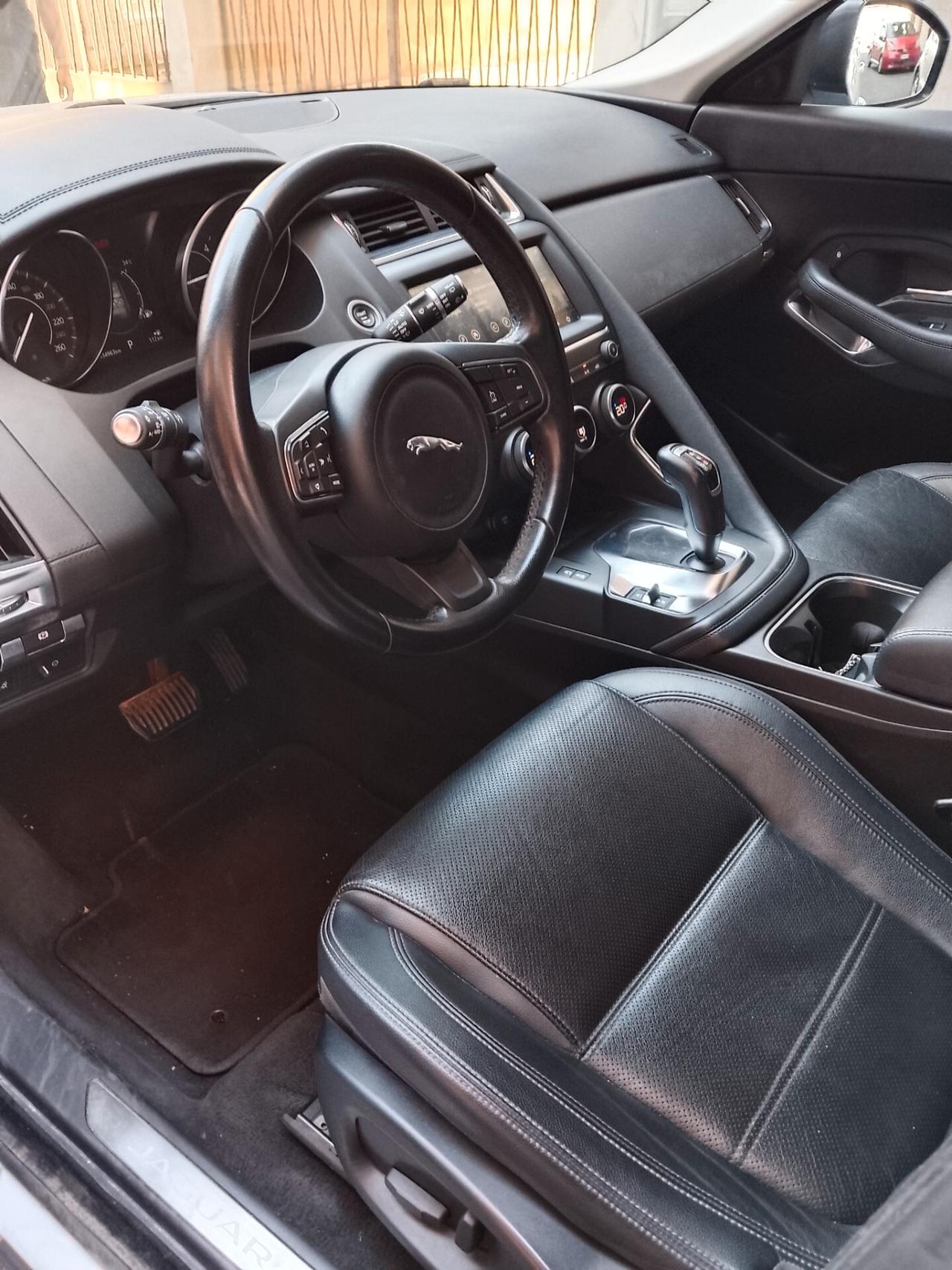 Jaguar E-Pace 2.0D 150 CV AWD aut. R-Dynamic HSE