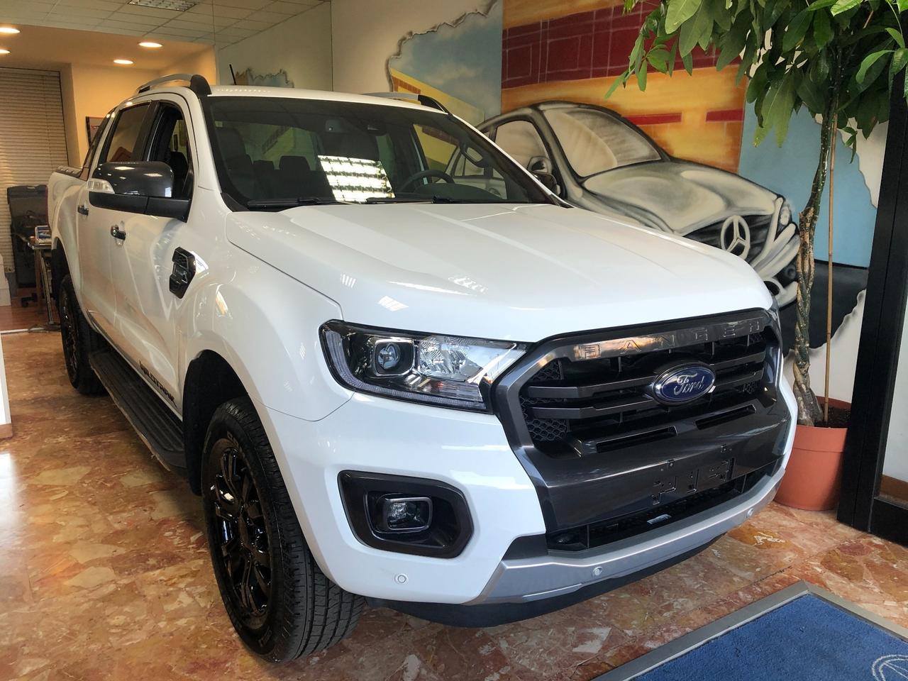 FORD RANGER WILDTRAK 2.0 TDI 4X4 AUT. BIANCO PELLE NERA C.L.DA 18" NAVI KAMERA SOLO 1000 KM