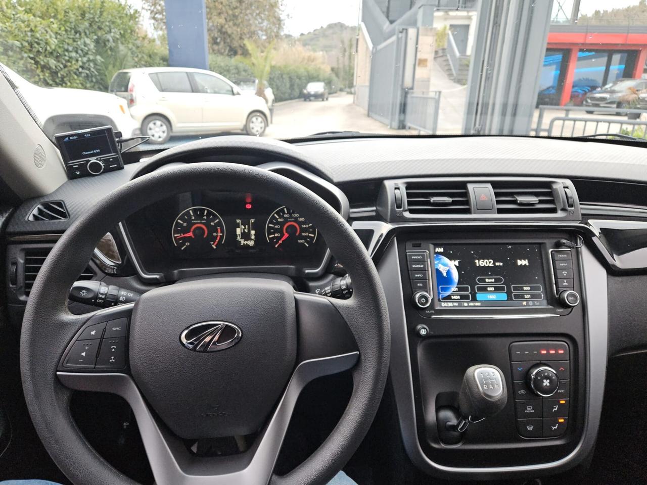 Mahindra KUV100 1.2 VVT K8