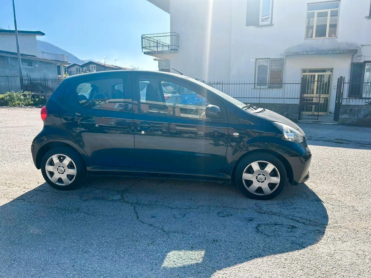 Toyota Aygo 1.0 12V VVT-i 5 porte