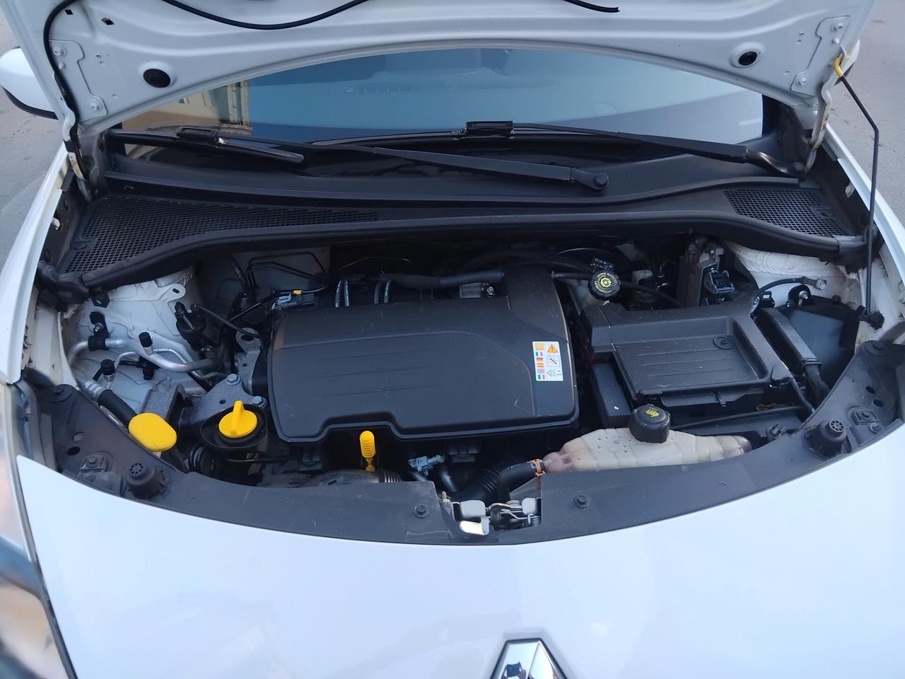 RENAULT CLIO 1.2 NAVI GPL CONFORT