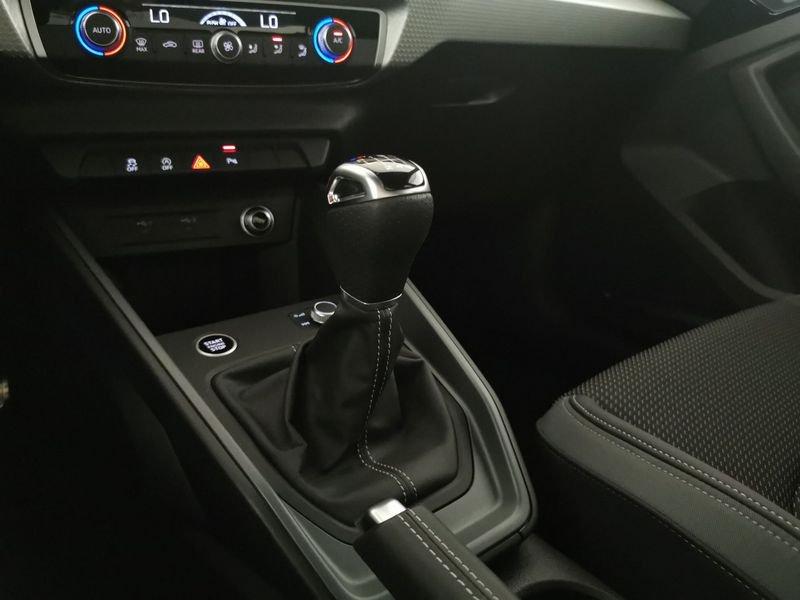 Audi A1 Sportback 30 1.0 tfsi Identity Black 116cv