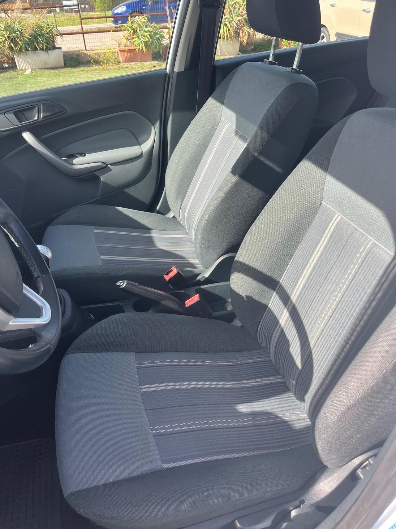 Ford Fiesta 1.4 TDCi 5p. Titanium
