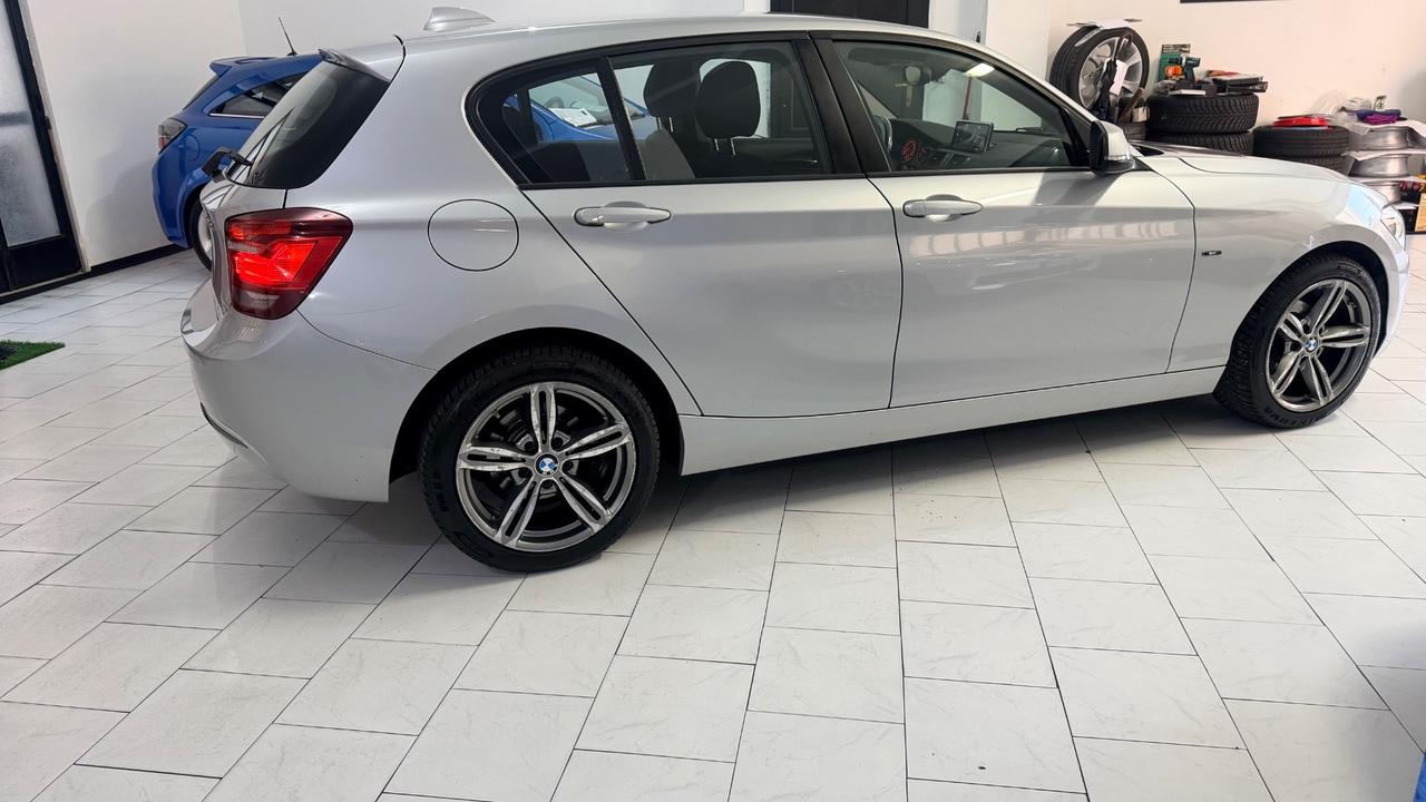 Bmw 118 120d 5p. Sport