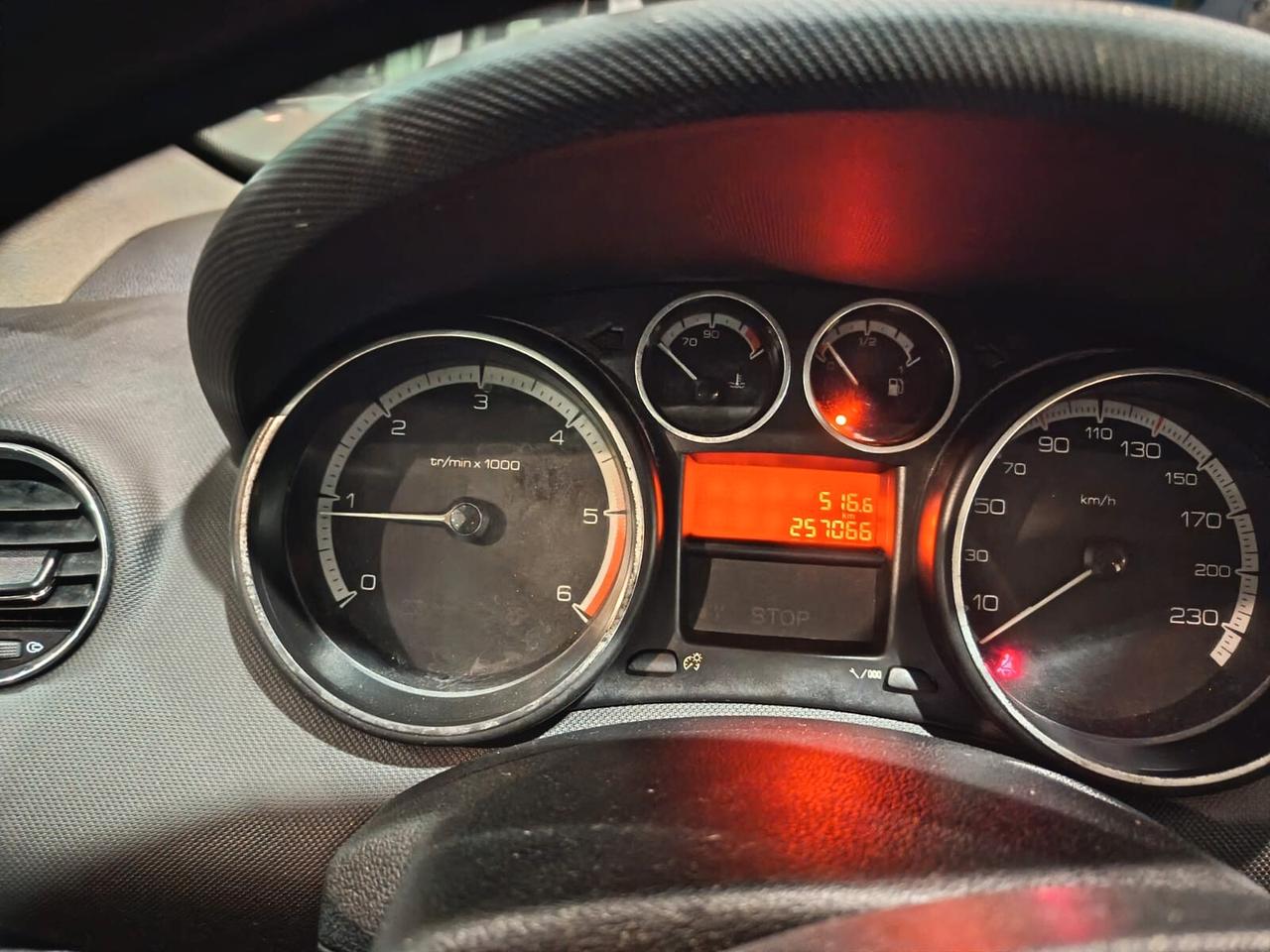 Peugeot 308 2.0 HDi SW