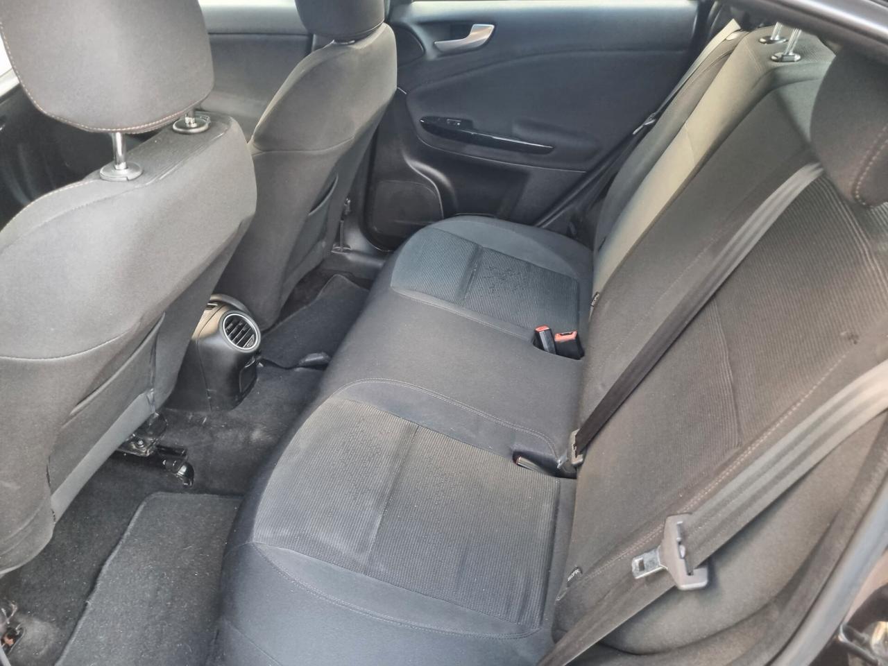 Alfa Romeo Giulietta 1.6 JTDm-2 105 CV Distinctive