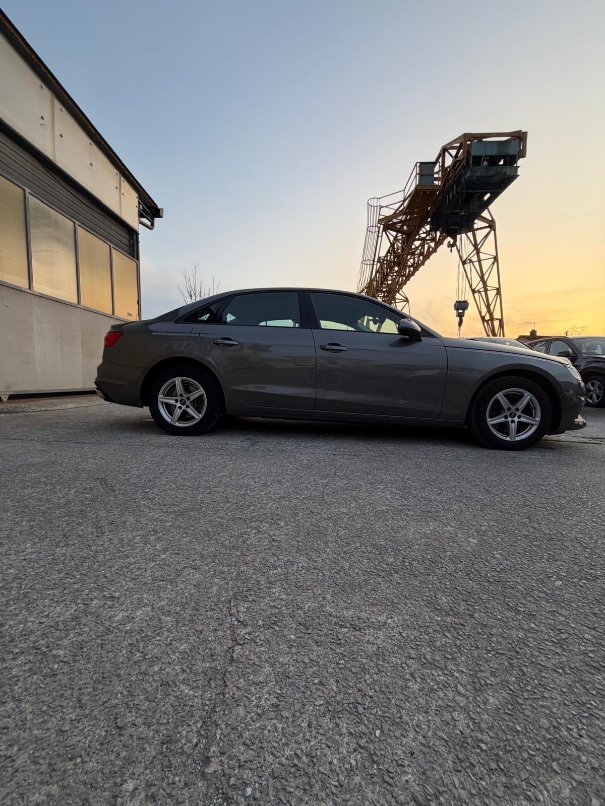 Audi A4 35 TDI/163 CV S tronic Sline edition