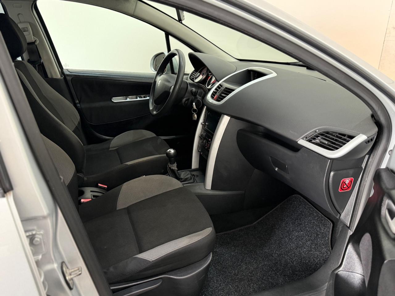Peugeot 207 1.4 VTi 95CV SW XS Per Neopatentati