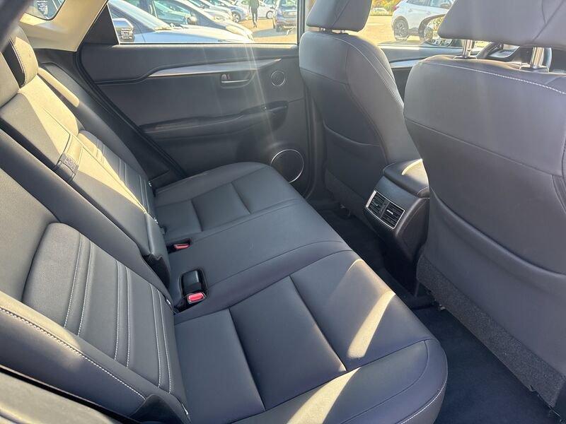 Lexus NX NX Hybrid 4WD Premium IVA ESPOSTA COMPRESA