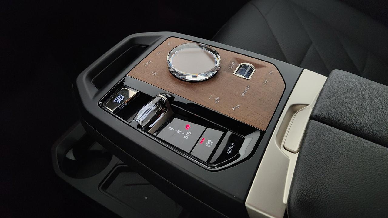 BMW iX i20 2021 - iX xdrive40