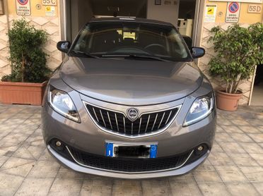 Lancia Ypsilon 1.0 FireFly 5 porte S&S Hybrid Ecochic Gold