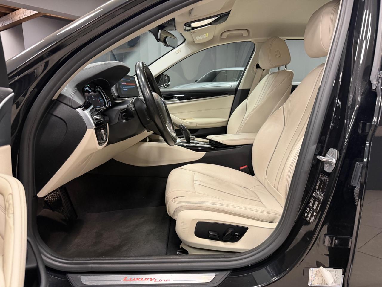 Bmw 520 LUXURY X DRIVE