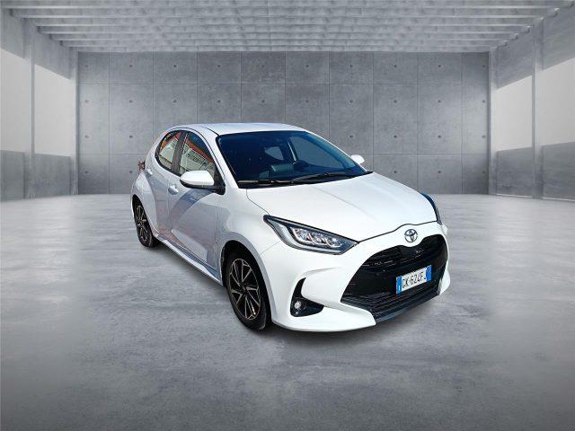 TOYOTA Yaris 4ª serie 1.0 5 porte Trend