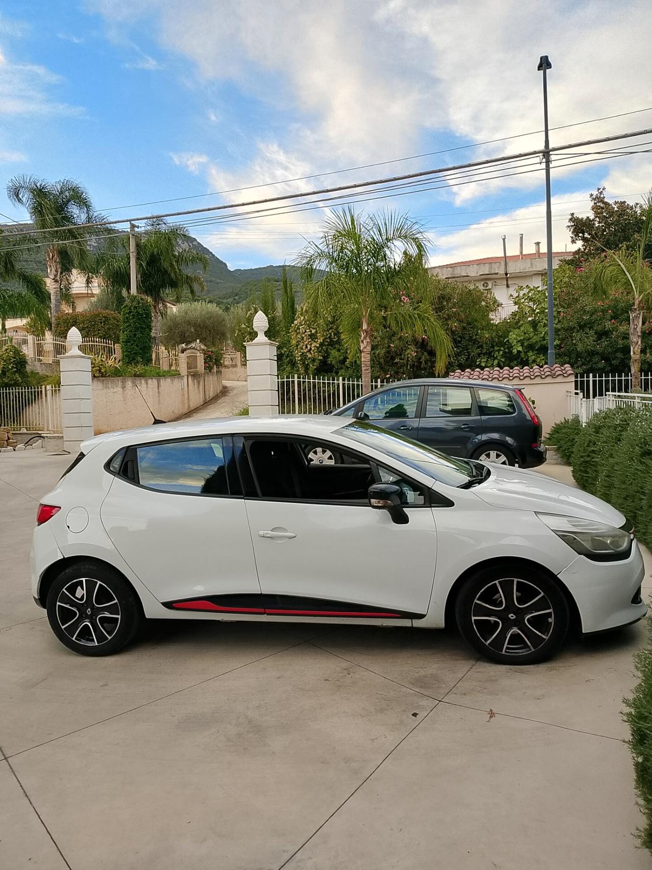 Renault Clio 1.5 dCi 8V 75CV 5 porte Wave