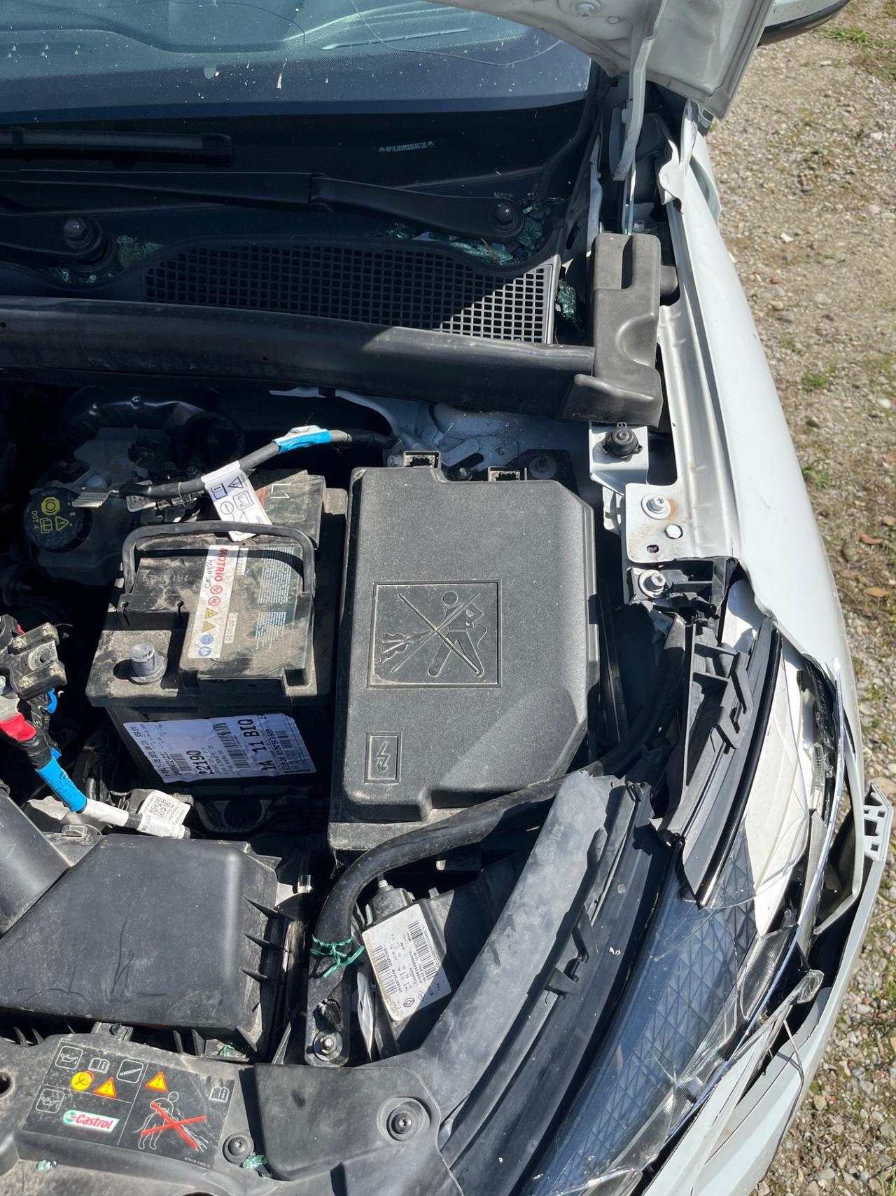 Renault Clio TCe GPL DI SERIE 2022 50MILA KM INCIDENTATA