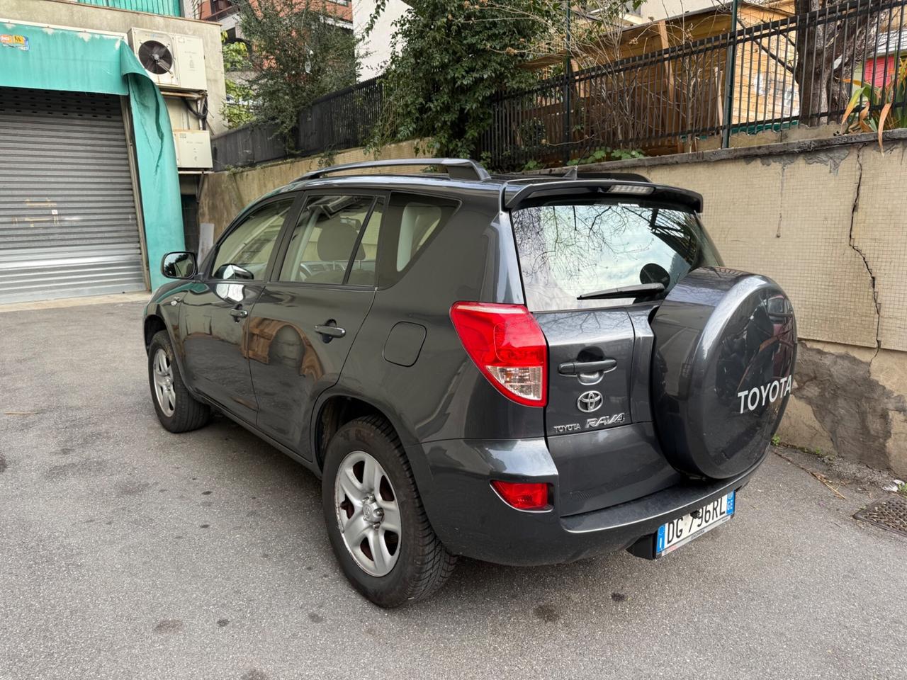 Toyota RAV 4 RAV4 2.2 D-4D 136 CV DPF Sol