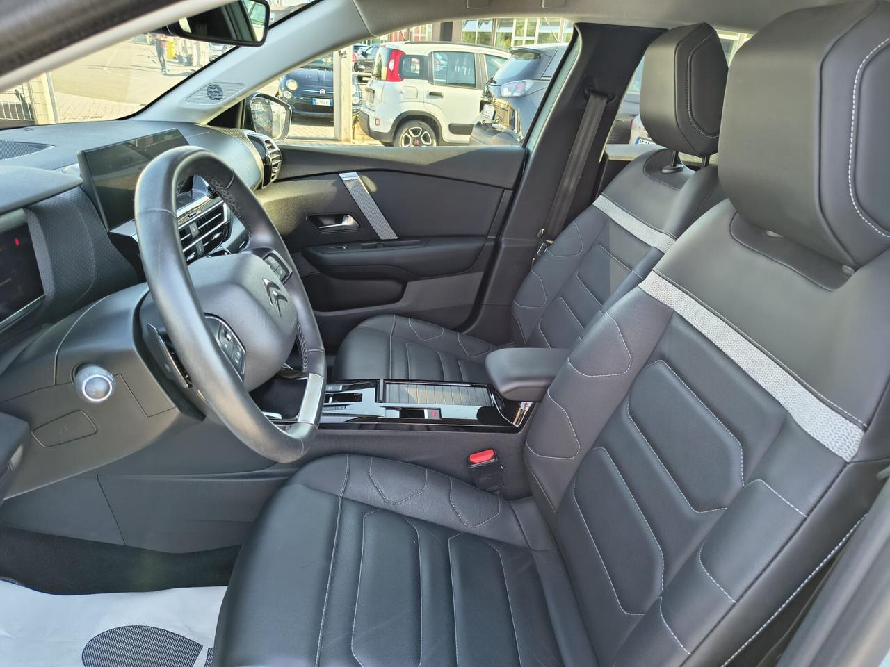 Citroen C4 1.5 BlueHDi 130cv *CAMBIO AUTOMATICO* EAT8 Shine