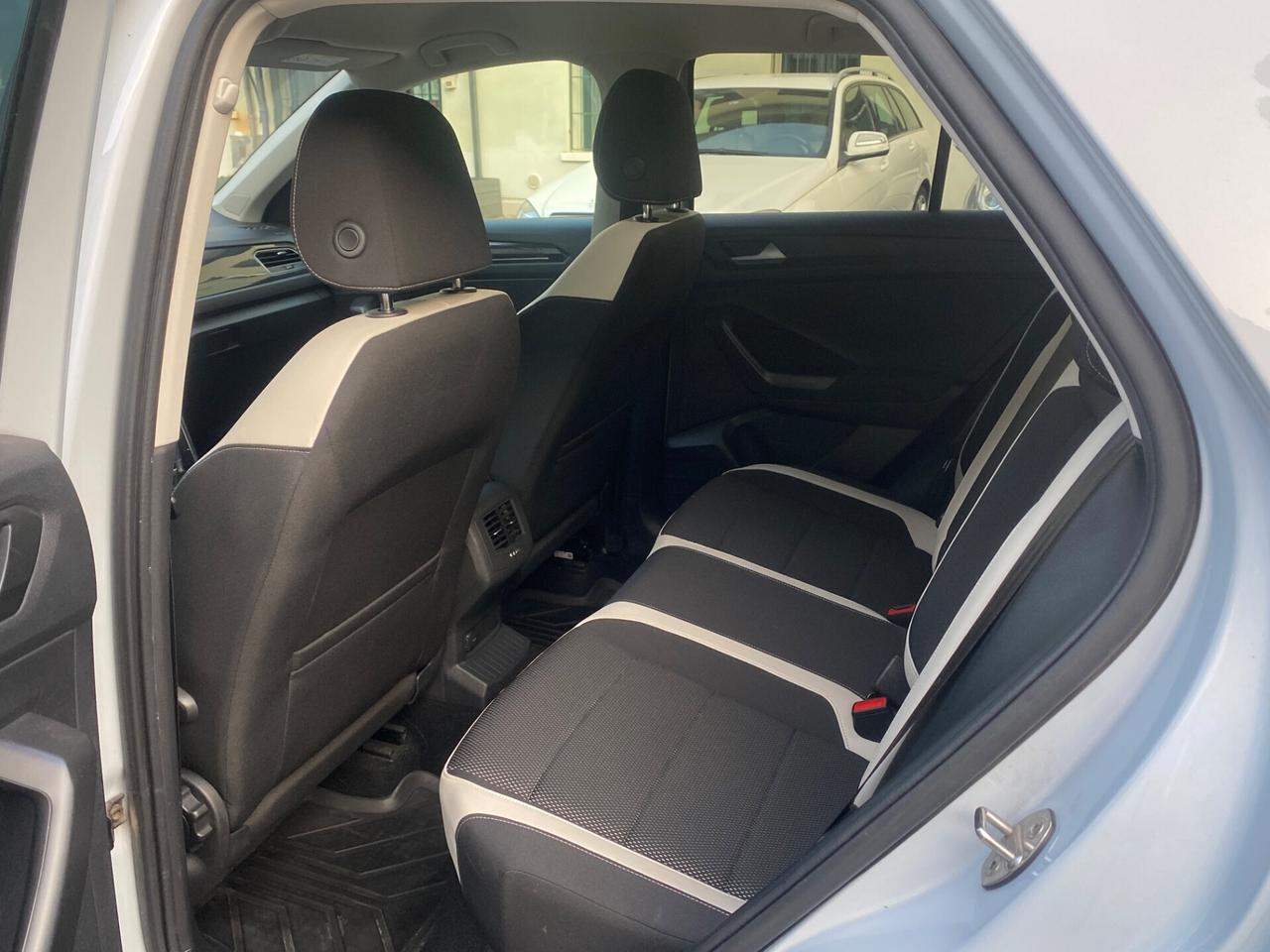Volkswagen T-Roc 2.0 TDI SCR 4MOTION Advanced Tech
