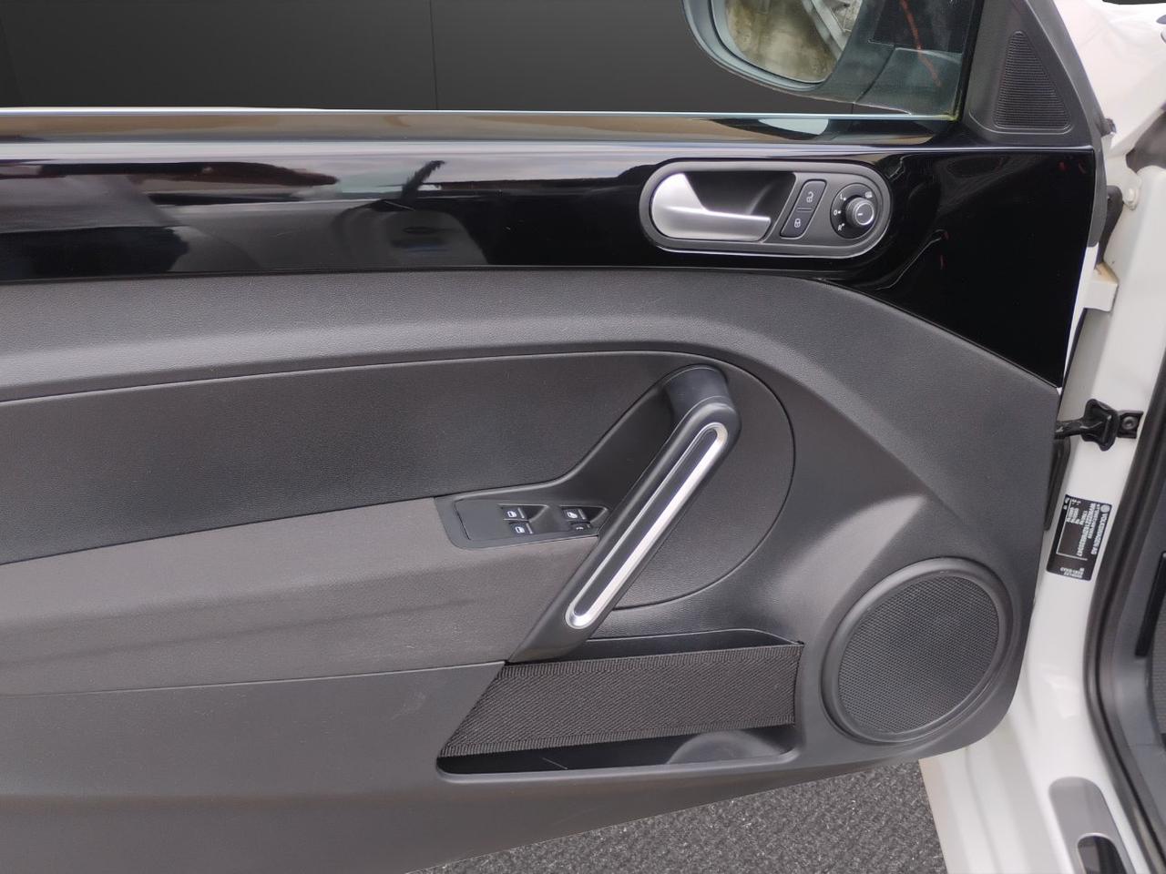 Volkswagen Maggiolino Cabrio 1.2 tsi CLUB..NAVI.SEDILI RISCALDATI.PREZZO REALE