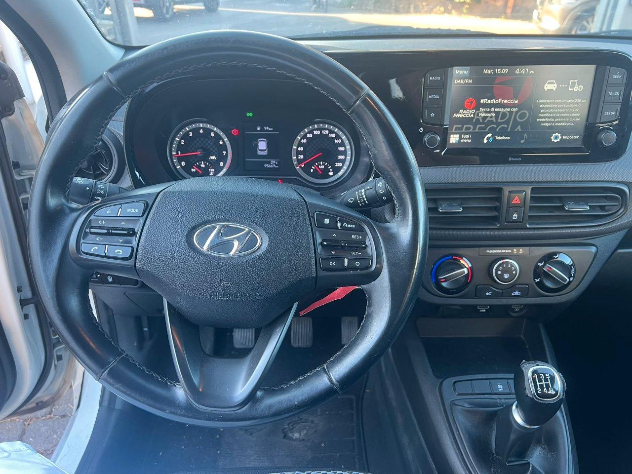 Hyundai i10 1.0 Tech Connect Pack econext Gpl