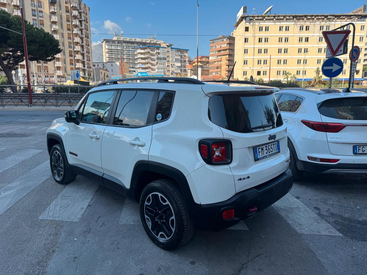 Jeep Renegade 2.0 Mjt 170CV 4WD Active Drive Low Trailhawk