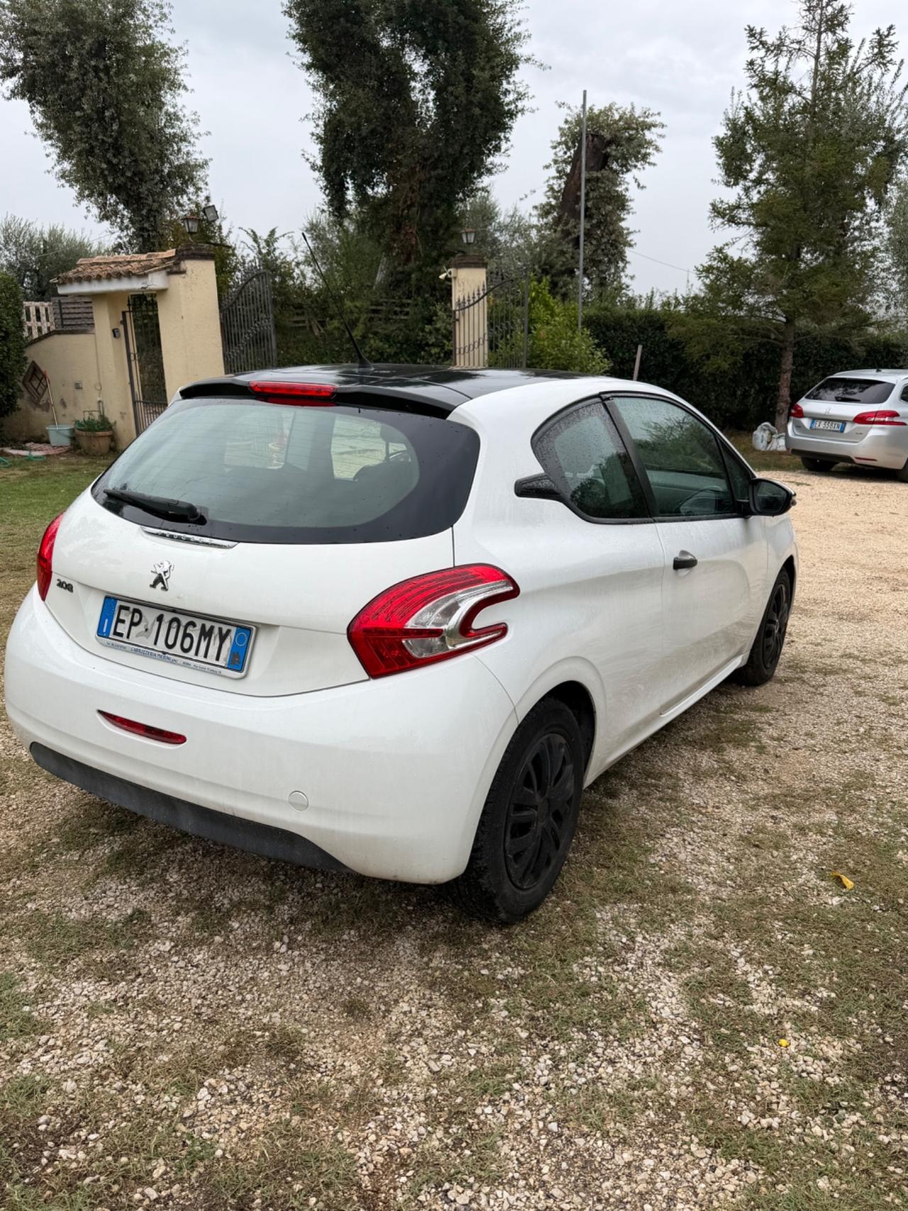 Peugeot 208 PureTech 82 3 porte Active