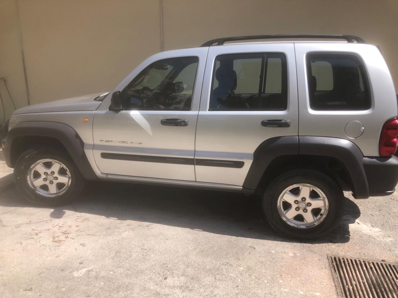 Jeep Cherokee 2.5 CRD Sport 09/2002
