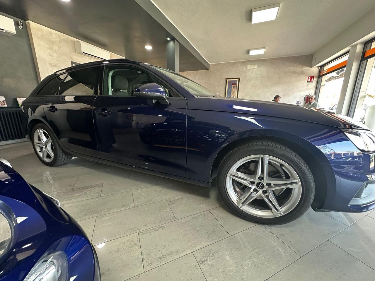 Audi A4 Business Advanced 2.0 35 TDI MHEV #6533