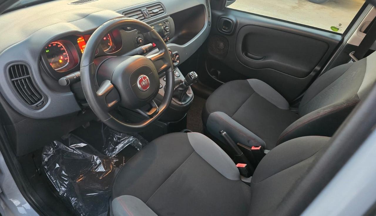 Fiat Panda 1.2 Lounge - PARI AL NUOVO -