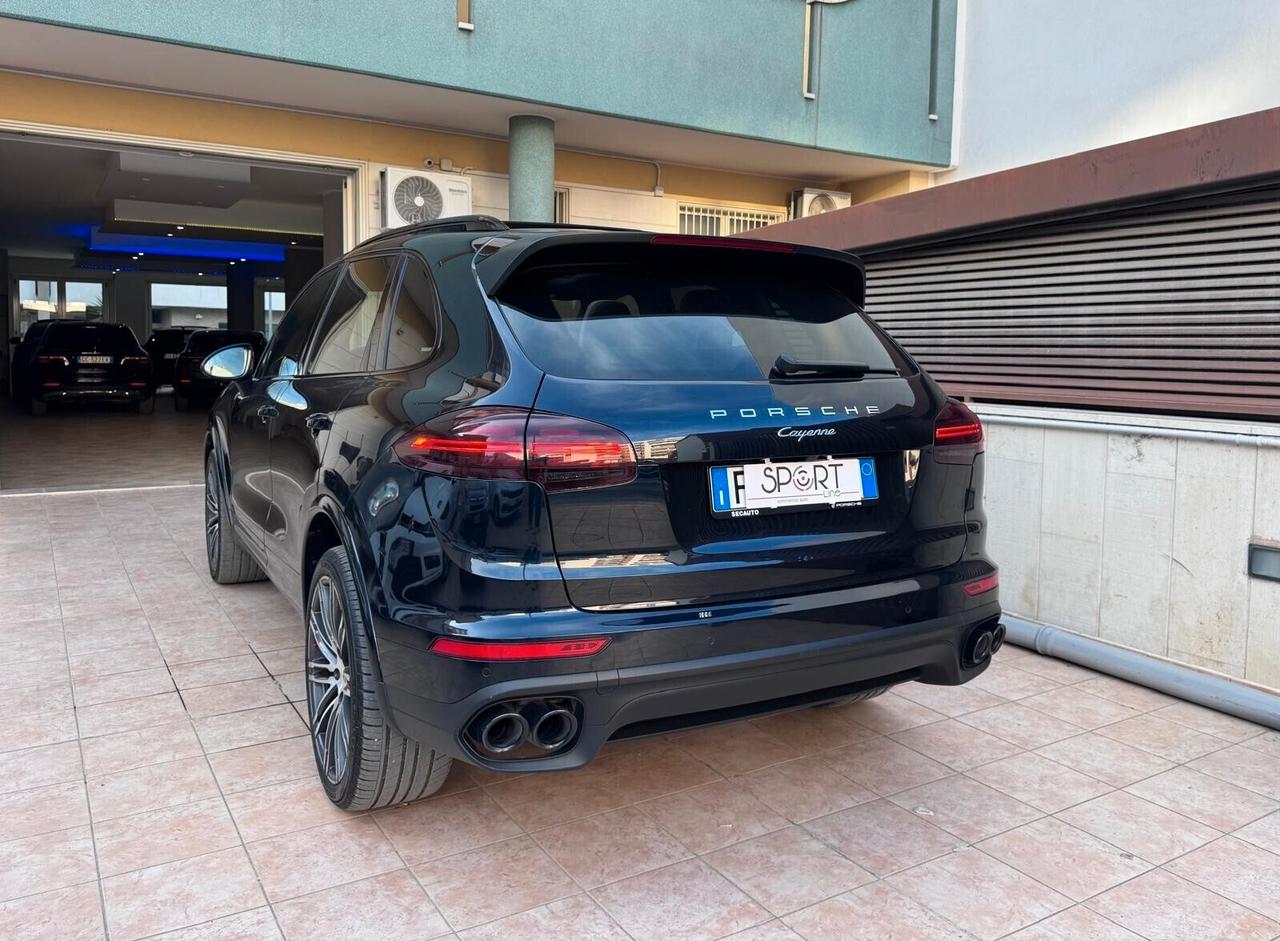 Porsche Cayenne 3.0 Diesel 250CV TETTO PASM
