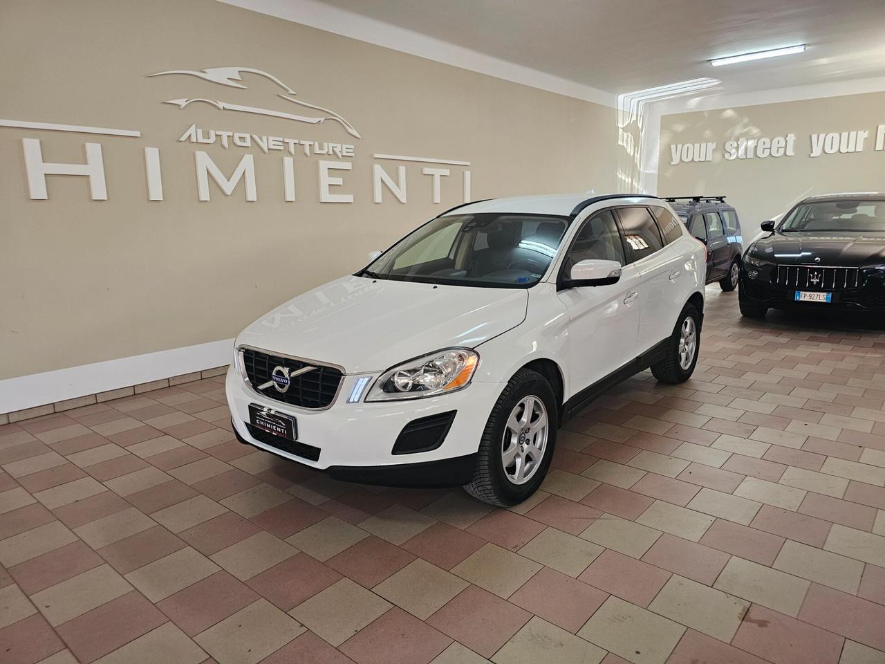 Volvo XC 60 XC60 D3 AWD Geartronic R-design