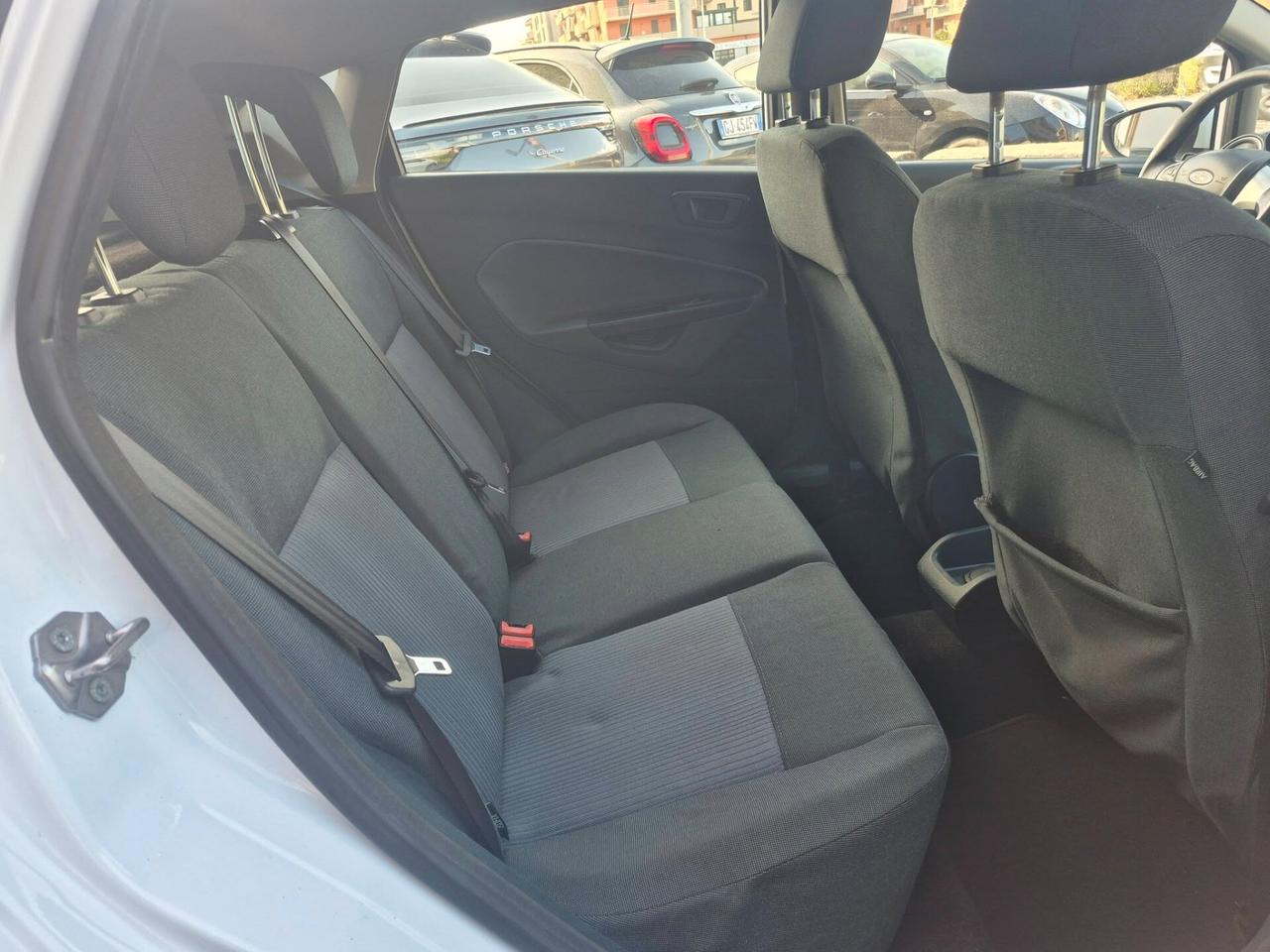 Ford Fiesta 1.4 TDCi 5p. Titanium