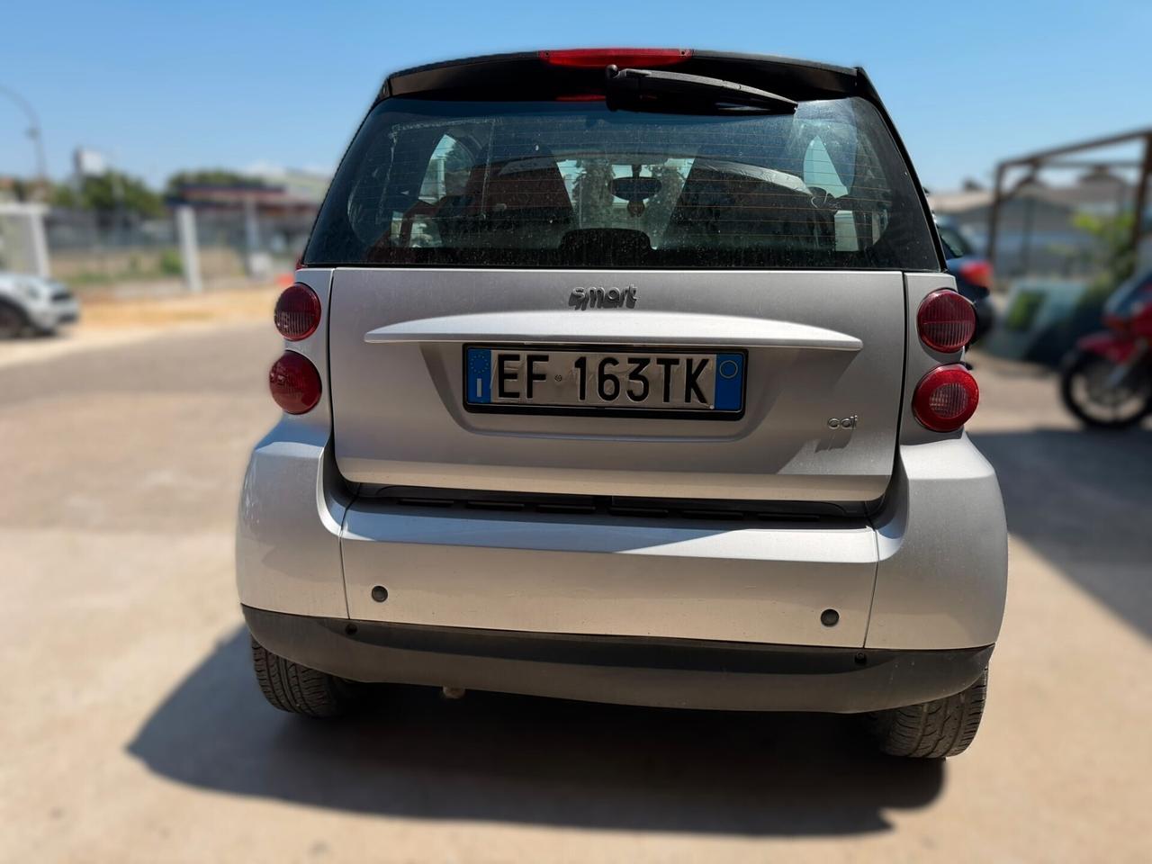 Smart ForTwo 2009 800 CDI 138000km!!!