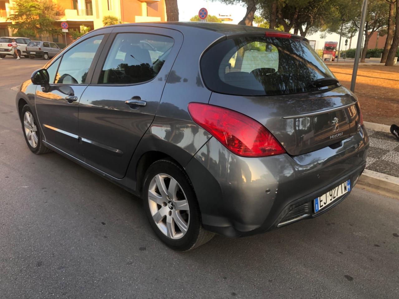 Peugeot 308 1.6 8V e-HDi 112CV POKI KILOMETRI