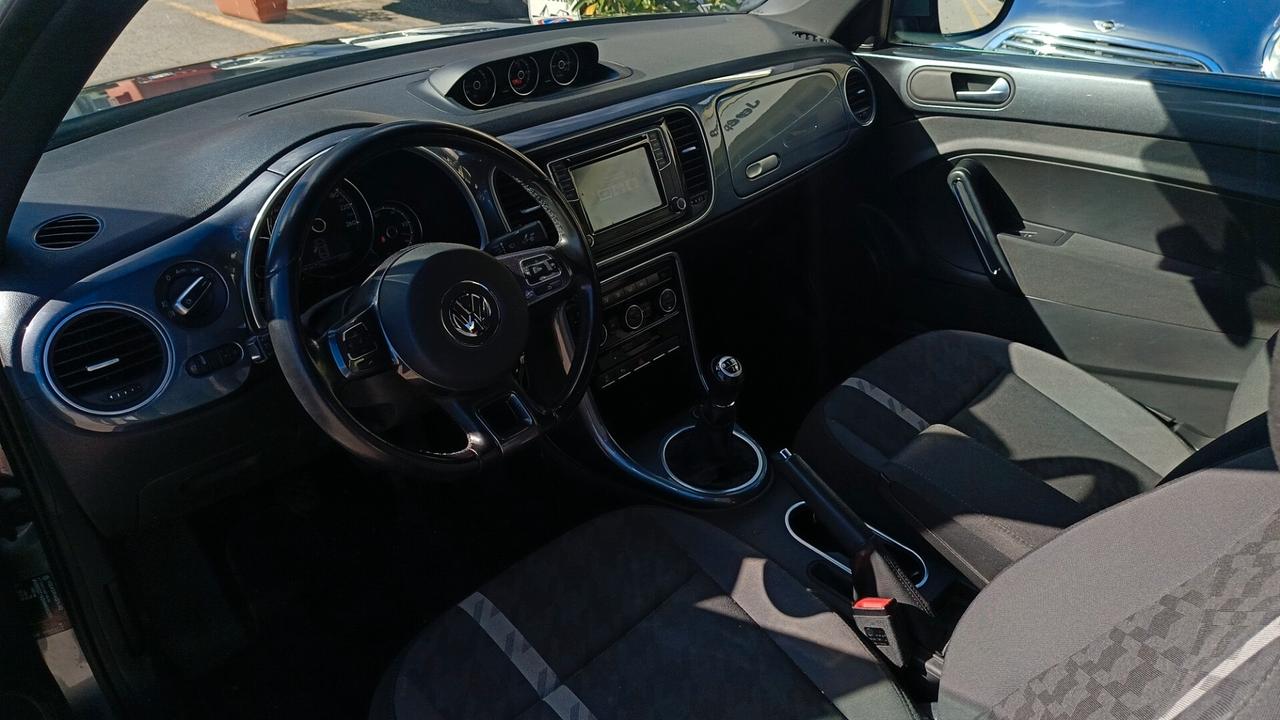 Volkswagen Maggiolino 2.0 TDI DSG Design BlueMotion Technology