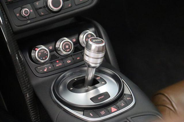 AUDI R8 Spyder 5.2 V10 FSI quattro R tronic