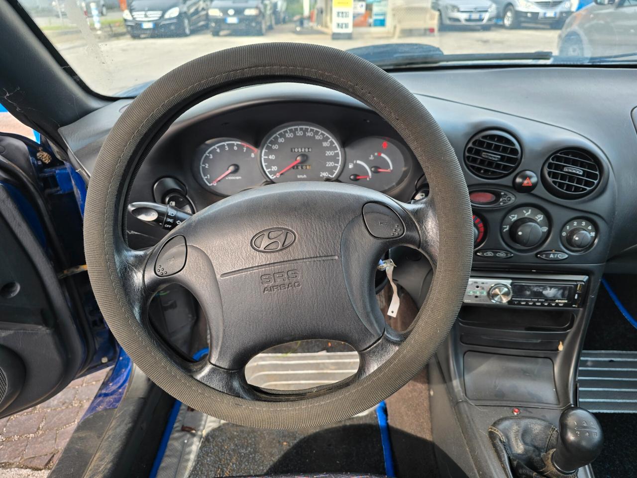 Hyundai Coupe 1.6i 16V cat con 305.000km