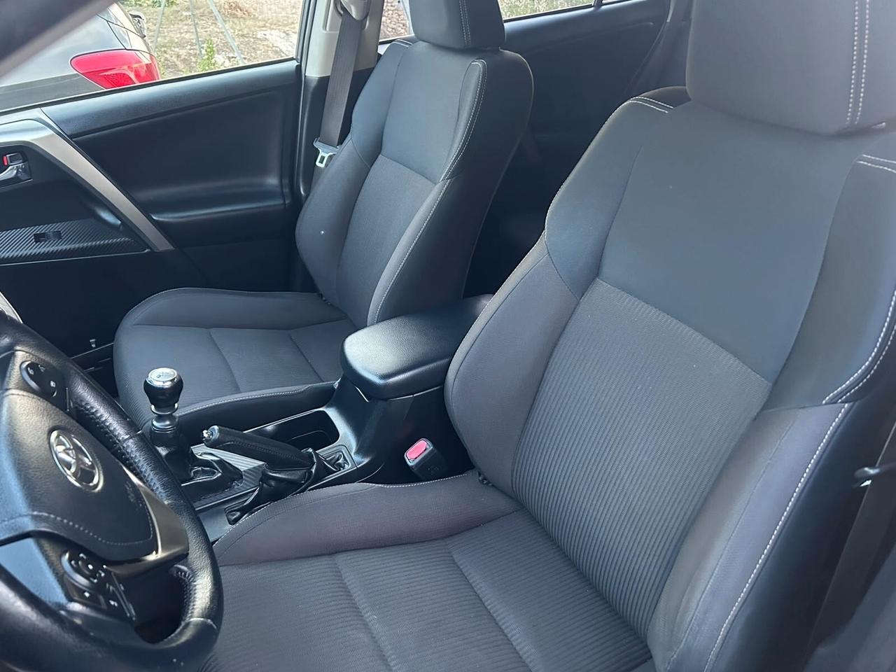 Toyota RAV 4 RAV4 2.2 D-4D 4WD Lounge