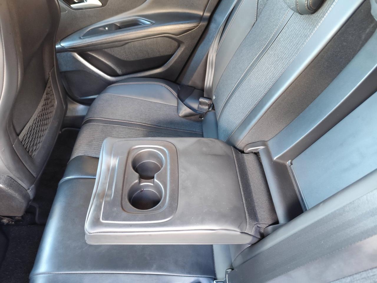 Peugeot 3008 BlueHDi 120 S&S EAT6 GT Line