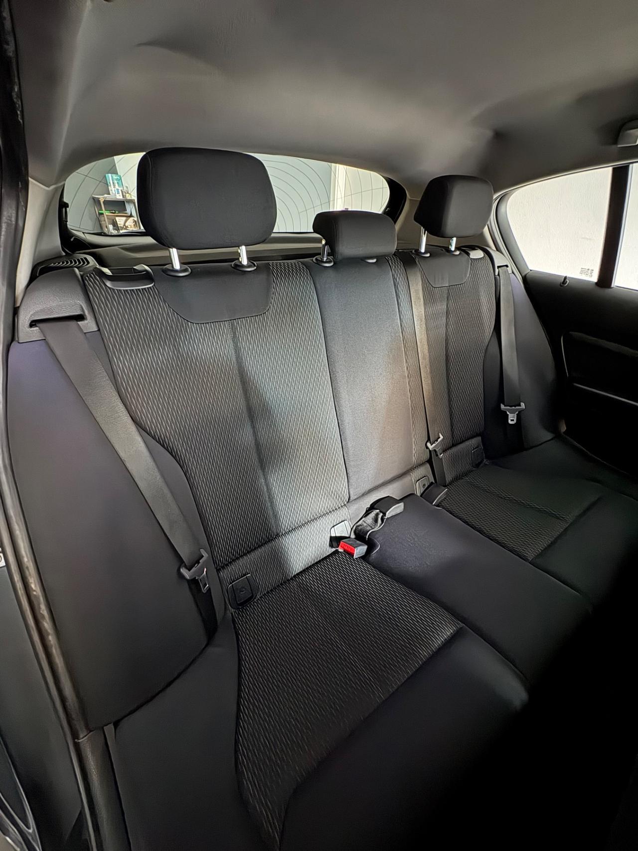 Bmw 118D catena appena fatta NEOPATENTATI