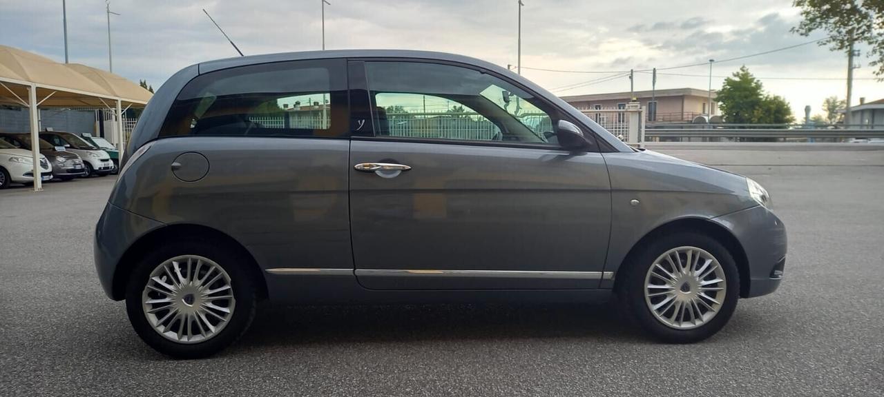 Lancia Ypsilon Benzina cc. 1.242 - 5 Posti UTILIZZABILE ANCHE PER I NEOPATENTATI...!!!!