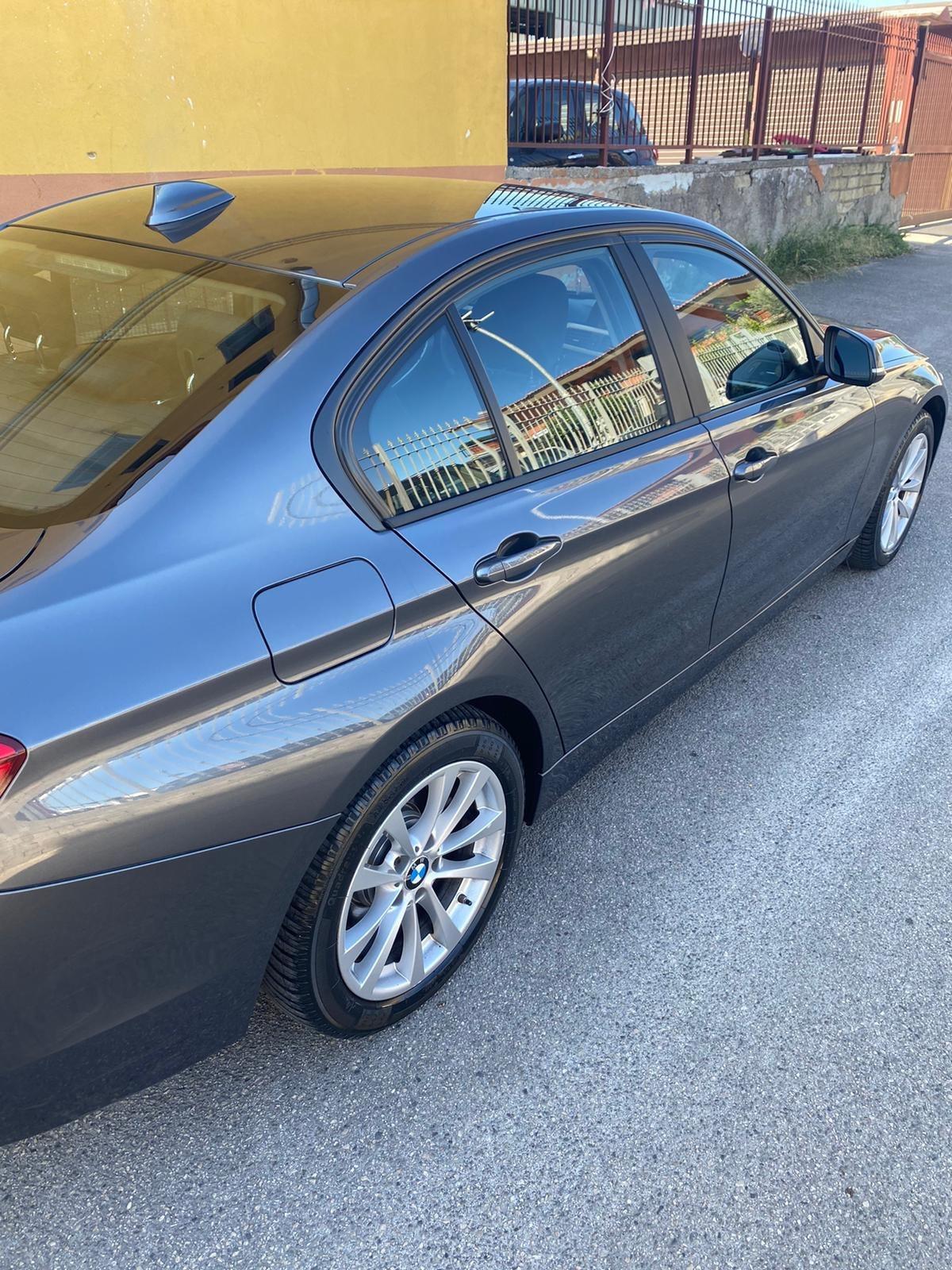 Bmw 320d Xdrive Fine 2015 Full Navi TAGLIANDATA