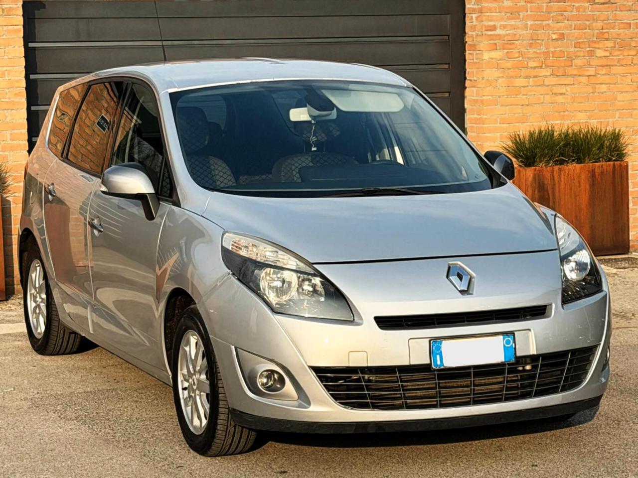 Renault Grand Scenic 1.9 dCi 130CV 7Posti-Garanzia-2011