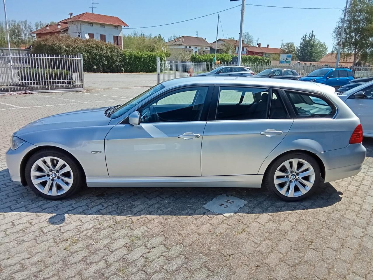 Bmw 318 318d 2.0 143CV cat Touring Attiva