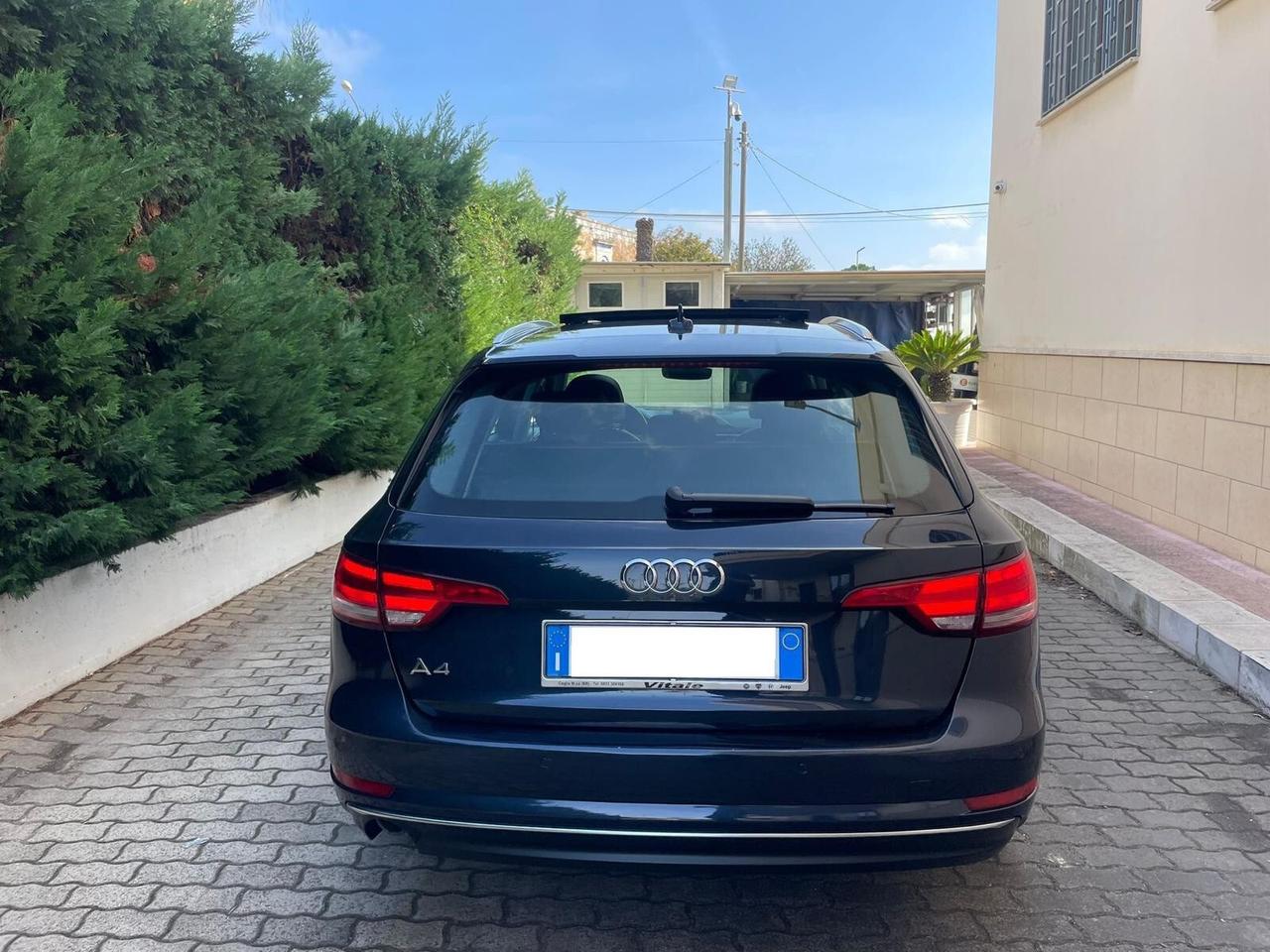 Audi A4 Avant 2.0 TDI 150 CV Tetto/navi/sedili sportivi