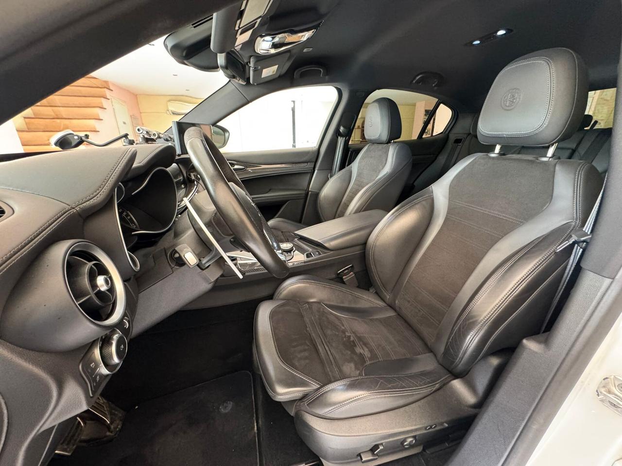 Alfa Romeo Stelvio 2.9 Bi-Turbo V6 510 CV AT8 Quadrifoglio