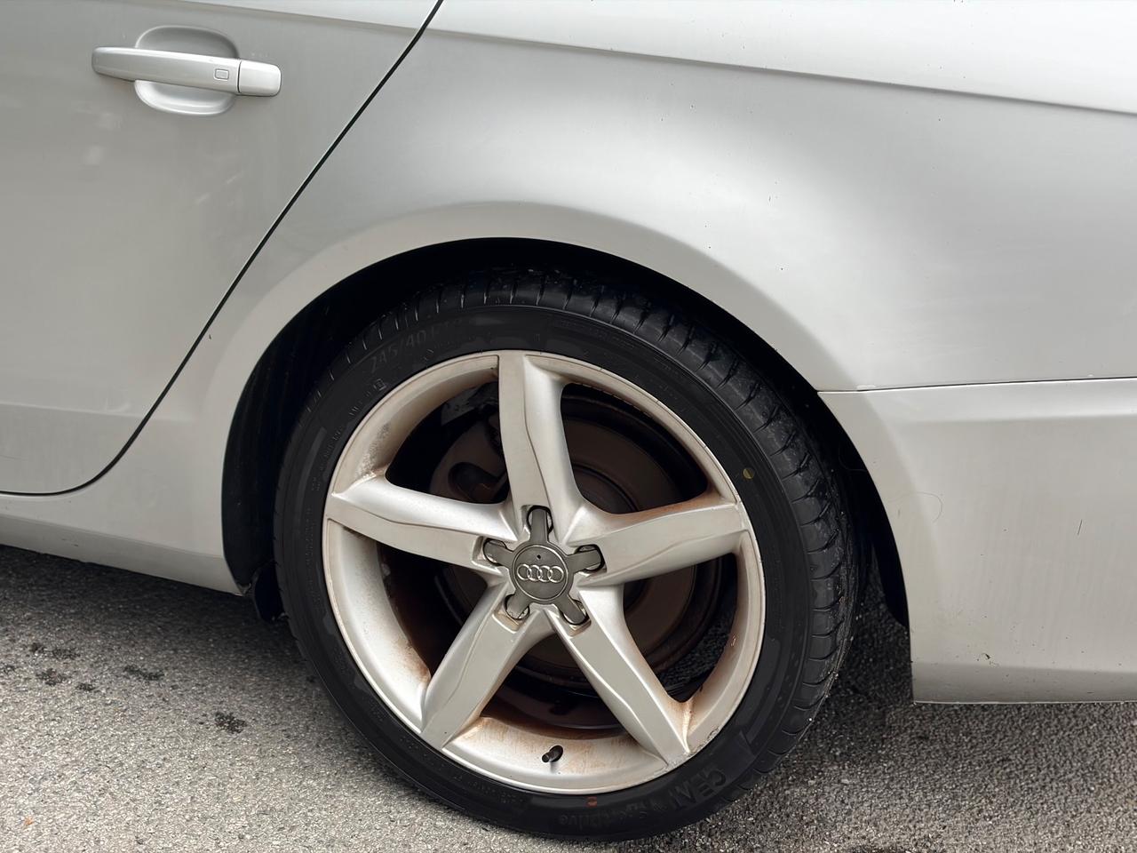 Audi A4 2.0 TDI 143CV SLINE - 2010 EURO5 MANUALE