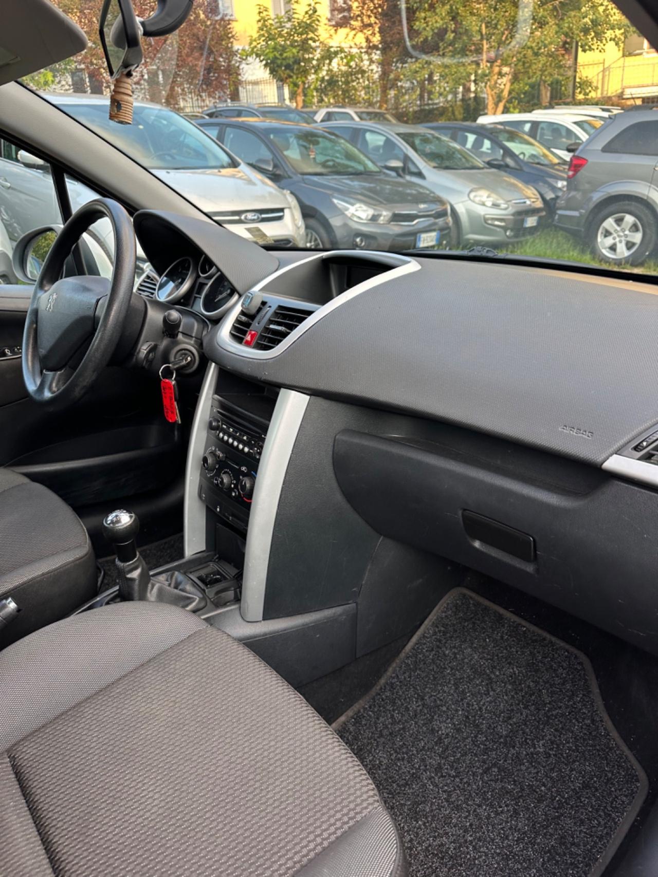 Peugeot 207 1.4 8V 75CV 5p. ECO GPL NEOPAT KMCERT GARANZ